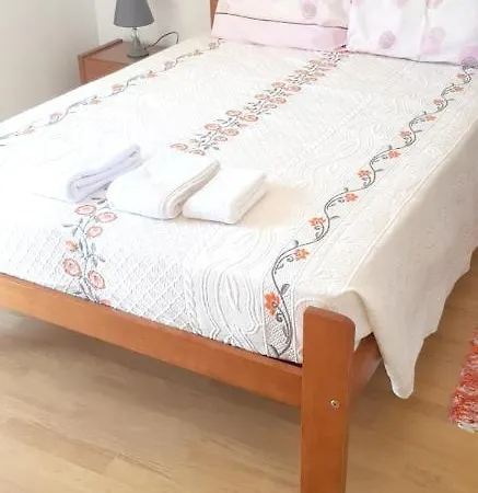 Studio In With Wonderful Mountain View Shared Pool Enclosed Garden 7 Km From The Beach Lejlighed