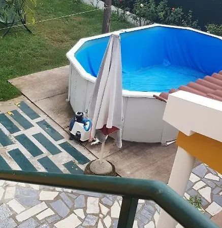 Studio In With Wonderful Mountain View Shared Pool Enclosed Garden 7 Km From The Beach Lejlighed Setúbal