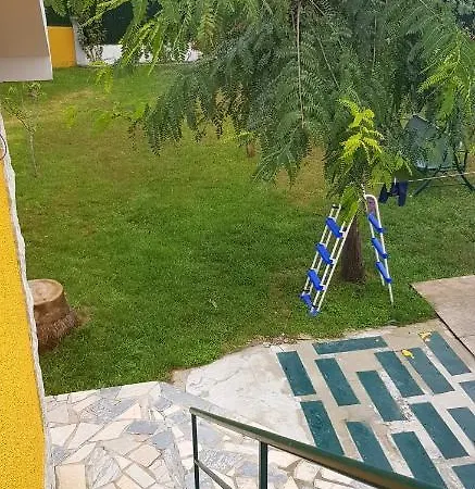 Studio In With Wonderful Mountain View Shared Pool Enclosed Garden 7 Km From The Beach Lejlighed *