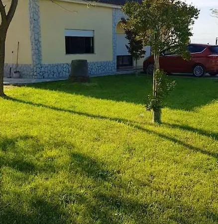 Lejlighed Studio In With Wonderful Mountain View Shared Pool Enclosed Garden 7 Km From The Beach Setúbal